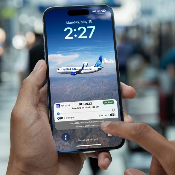 United Mobile App for Busy Summer Travel Season