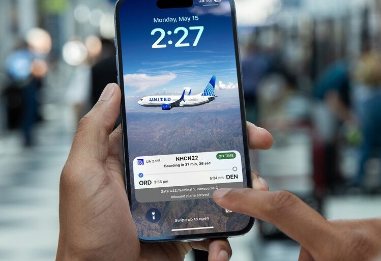 United Mobile App for Busy Summer Travel Season