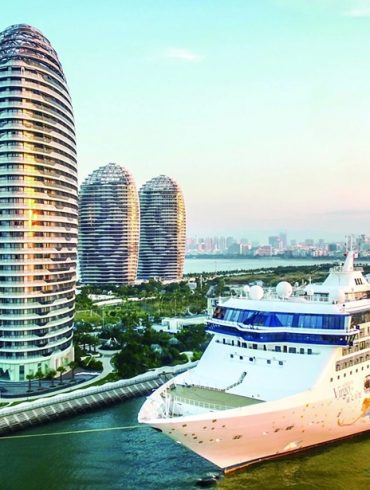 Will Sanya Become New Global Tourism Center?