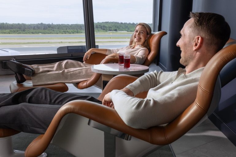 New Finnair Schengen Lounge in Helsinki Airport