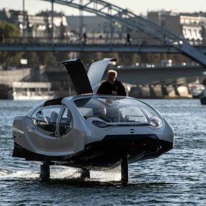 New Taxi-Boats Connect the Louvre and Eiffel Tower